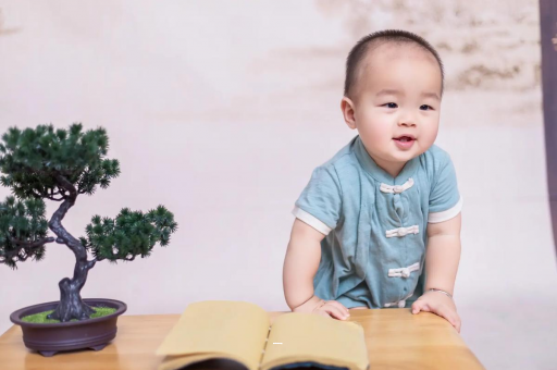 代怀选性别包生男孩孕妇显怀是几个月